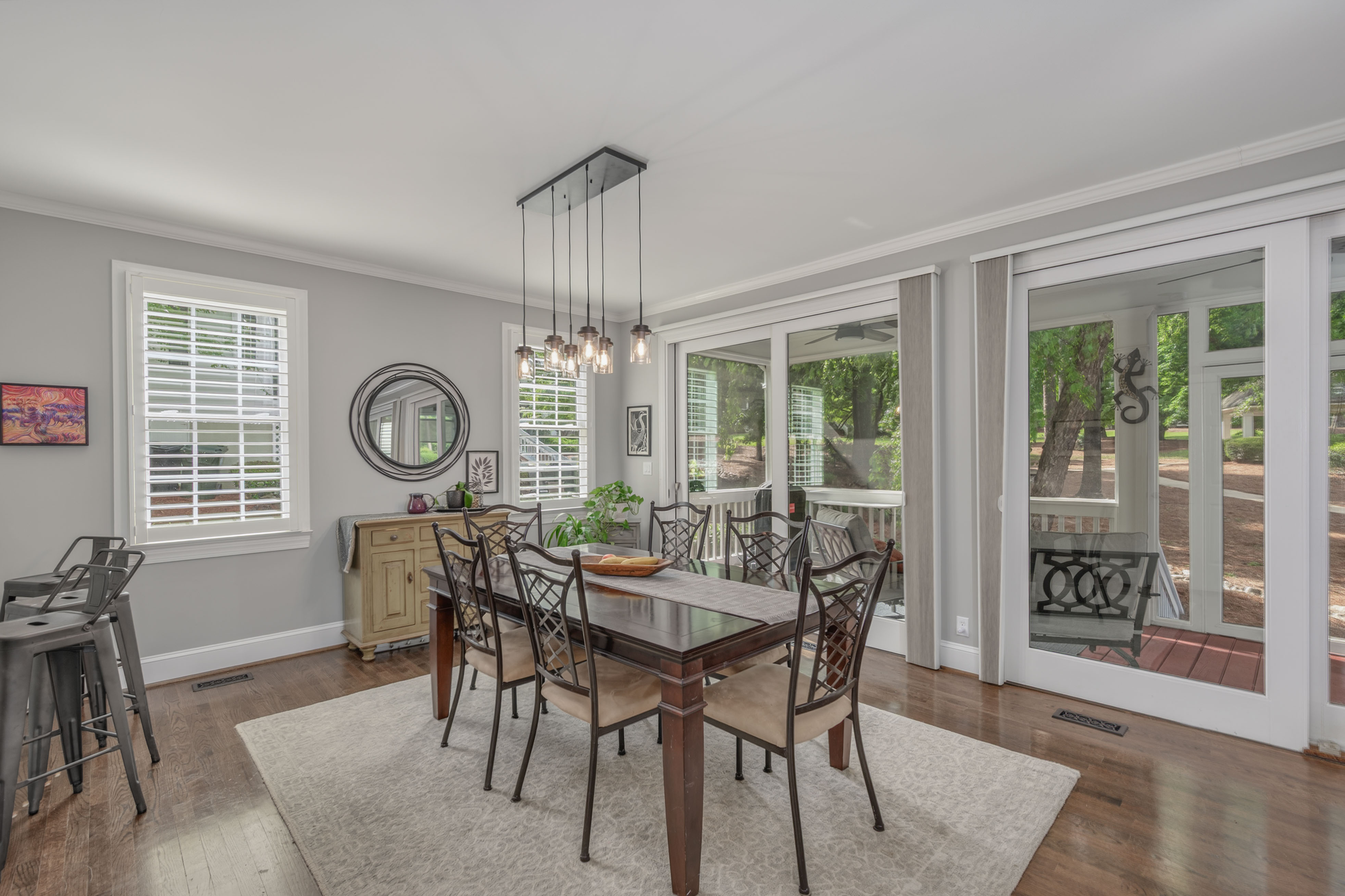 1040 Village Loop image 10